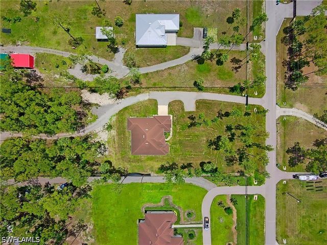 3677 8th AVE NE, Naples, FL 34120