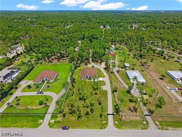3677 8th AVE NE, Naples, FL 34120