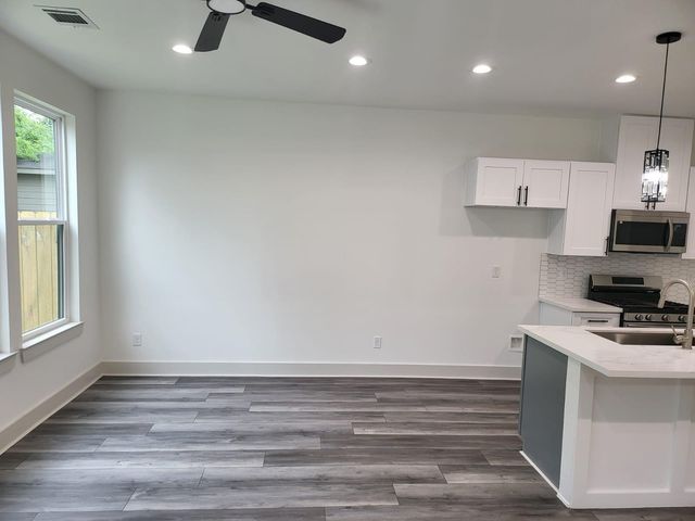 4618 Davenport Street, Houston, TX 77051