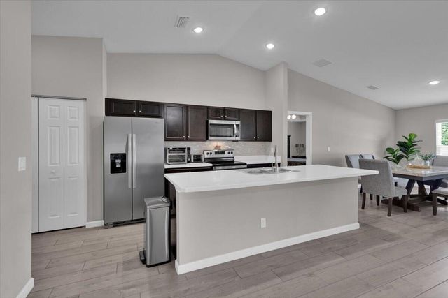 449 SE Whitmore Drive, Port St. Lucie, FL 34984