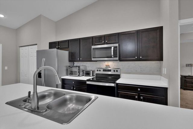 449 SE Whitmore Drive, Port St. Lucie, FL 34984