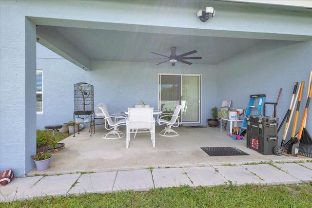 449 SE Whitmore Drive, Port St. Lucie, FL 34984