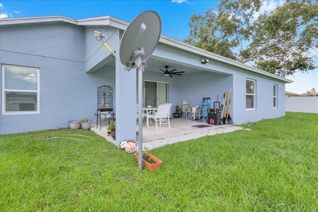 449 SE Whitmore Drive, Port St. Lucie, FL 34984