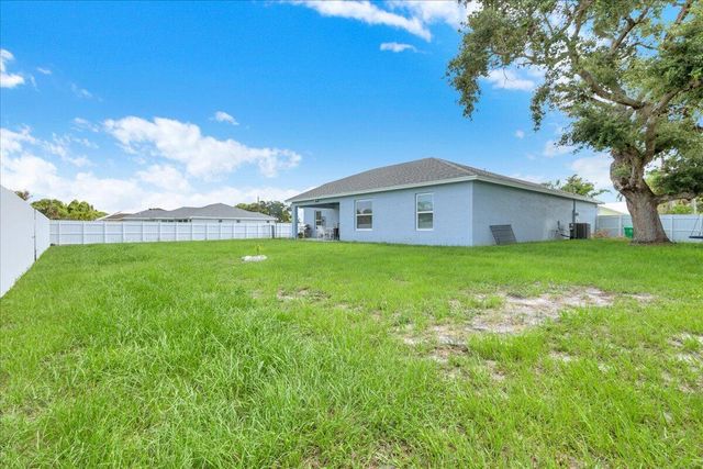 449 SE Whitmore Drive, Port St. Lucie, FL 34984
