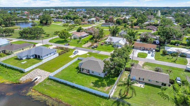 449 SE Whitmore Drive, Port St. Lucie, FL 34984