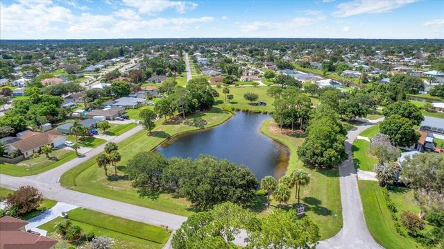 449 SE Whitmore Drive, Port St. Lucie, FL 34984