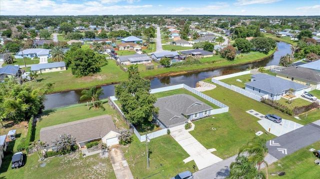 449 SE Whitmore Drive, Port St. Lucie, FL 34984