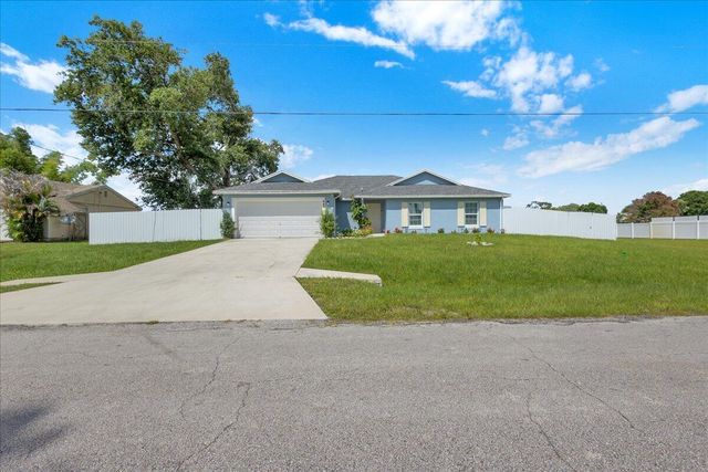 449 SE Whitmore Drive, Port St. Lucie, FL 34984
