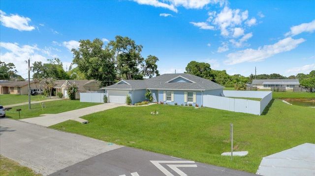 449 SE Whitmore Drive, Port St. Lucie, FL 34984