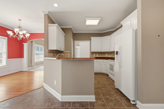 109 Peppertree Drive, Mebane, NC 27302