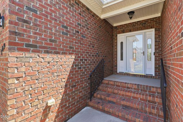 109 Peppertree Drive, Mebane, NC 27302