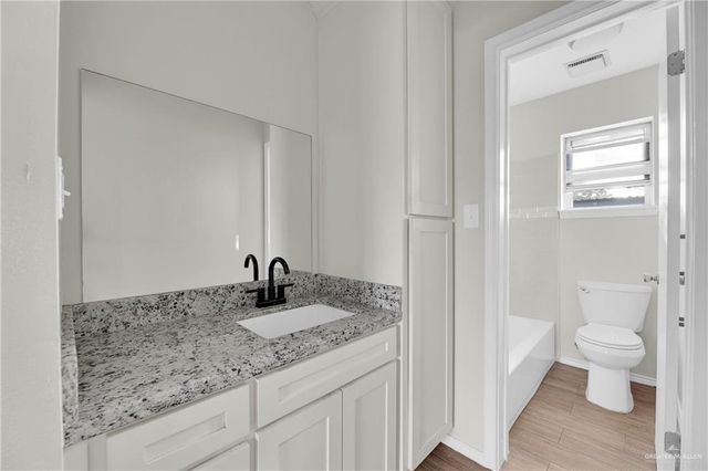 800 S Texas Boulevard, Weslaco, TX 78596