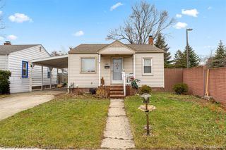 1827 Cleophus Pkwy, Lincoln Park, MI 48146