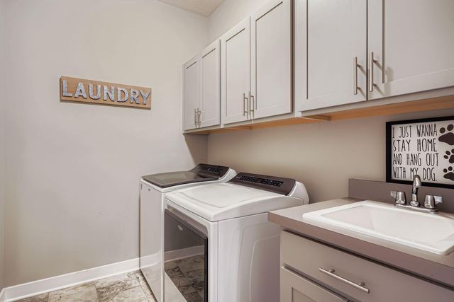 13627 Applewood Trail, Rosemount, MN 55068