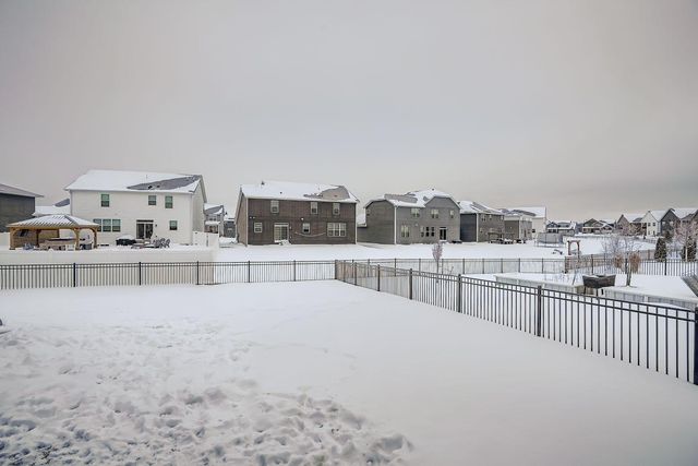 13627 Applewood Trail, Rosemount, MN 55068