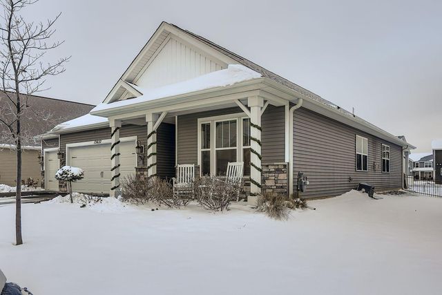 13627 Applewood Trail, Rosemount, MN 55068