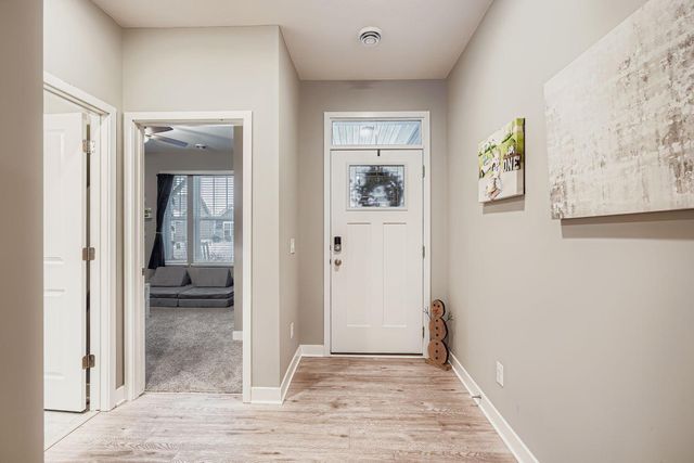 13627 Applewood Trail, Rosemount, MN 55068