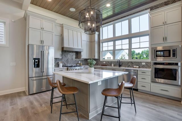 7515 Steeplechase Lane, New Albany, OH 43054