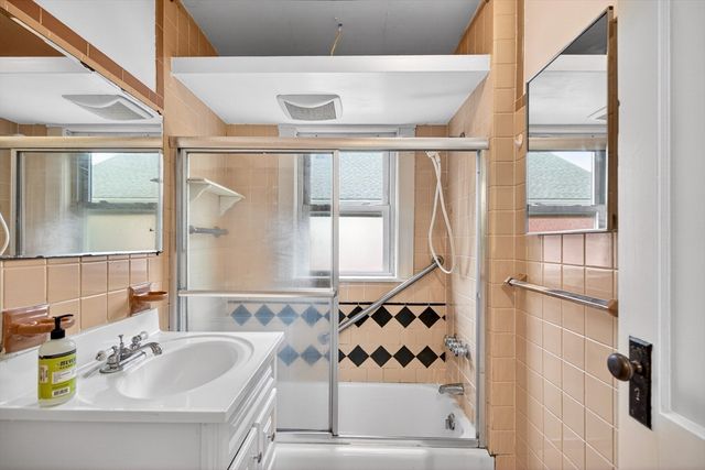 60 Harriet Avenue, Quincy, MA 02171