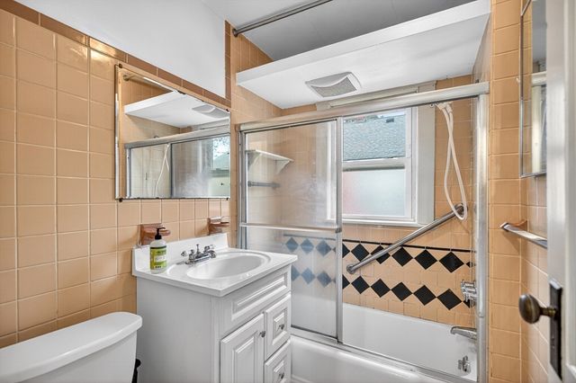 60 Harriet Avenue, Quincy, MA 02171