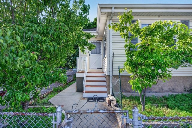60 Harriet Avenue, Quincy, MA 02171