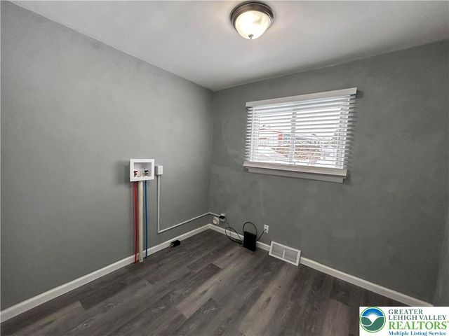 1535 Siegfried Street, Bethlehem City, PA 18017