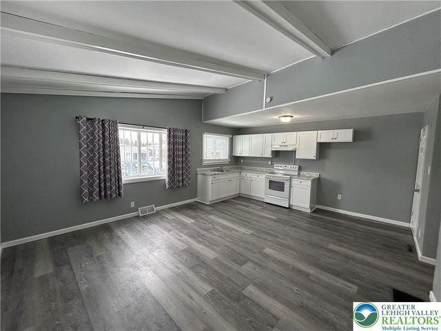 1535 Siegfried Street, Bethlehem City, PA 18017