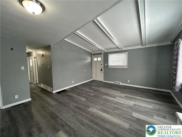 1535 Siegfried Street, Bethlehem City, PA 18017