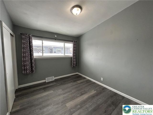 1535 Siegfried Street, Bethlehem City, PA 18017