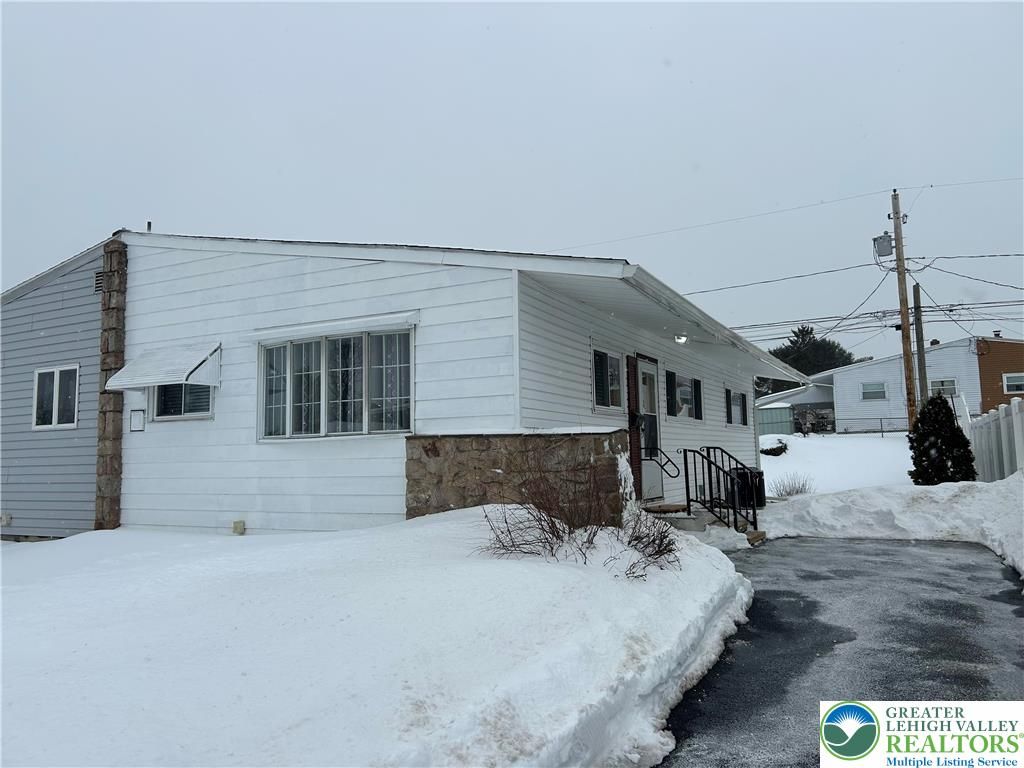 1535 Siegfried Street, Bethlehem City, PA 18017