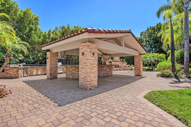 6999 Royal Birkdale Place, Rancho Santa Fe, CA 92067