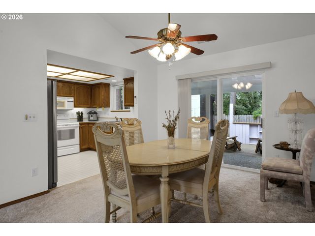 2191 WILLOW St, Florence, OR 97439