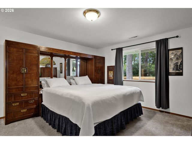 2191 WILLOW St, Florence, OR 97439