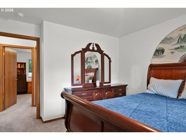 2191 WILLOW St, Florence, OR 97439