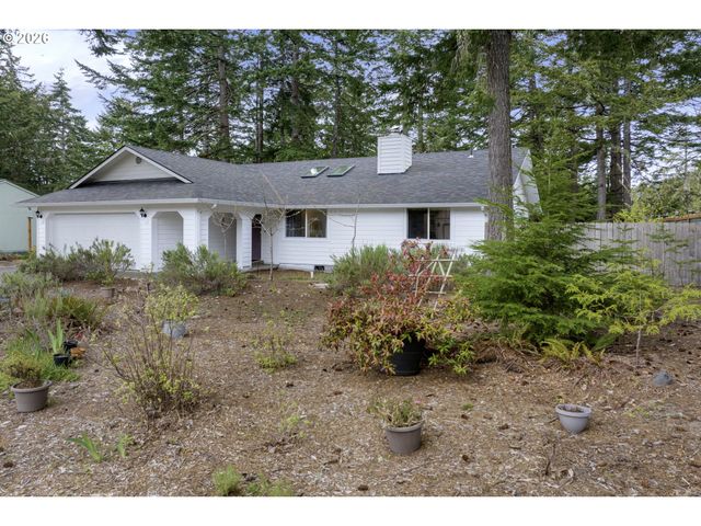 2191 WILLOW St, Florence, OR 97439