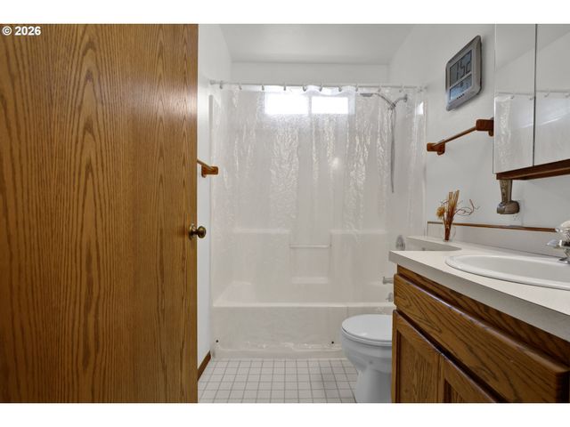 2191 WILLOW St, Florence, OR 97439