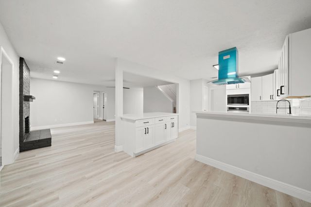 7435 Neal Ridge Drive, Houston, TX 77489