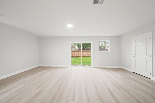 7435 Neal Ridge Drive, Houston, TX 77489