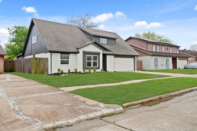 7435 Neal Ridge Drive, Houston, TX 77489