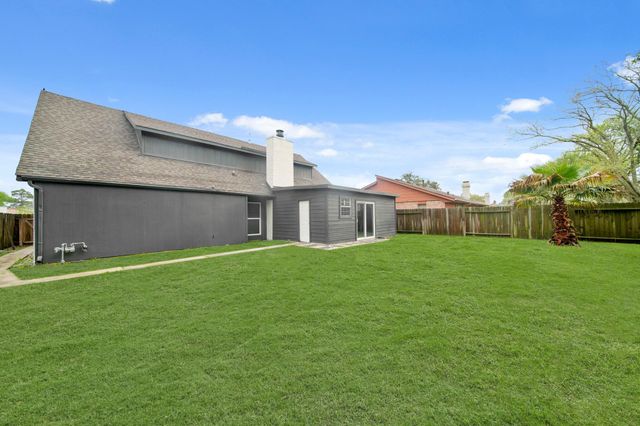 7435 Neal Ridge Drive, Houston, TX 77489