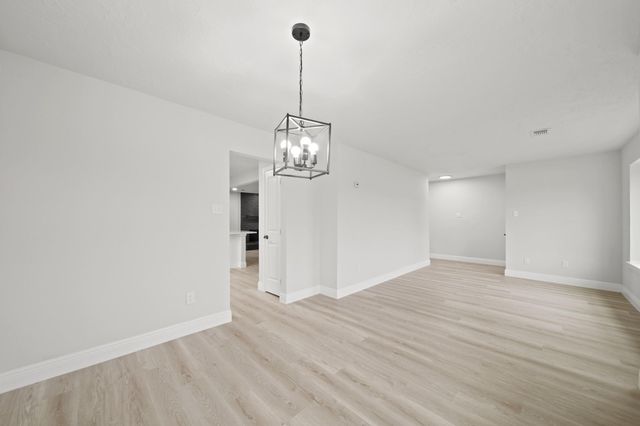 7435 Neal Ridge Drive, Houston, TX 77489