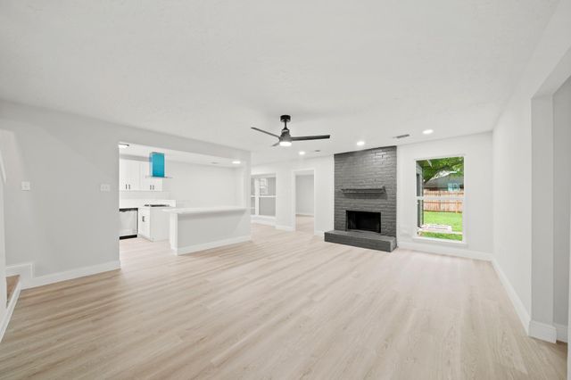 7435 Neal Ridge Drive, Houston, TX 77489