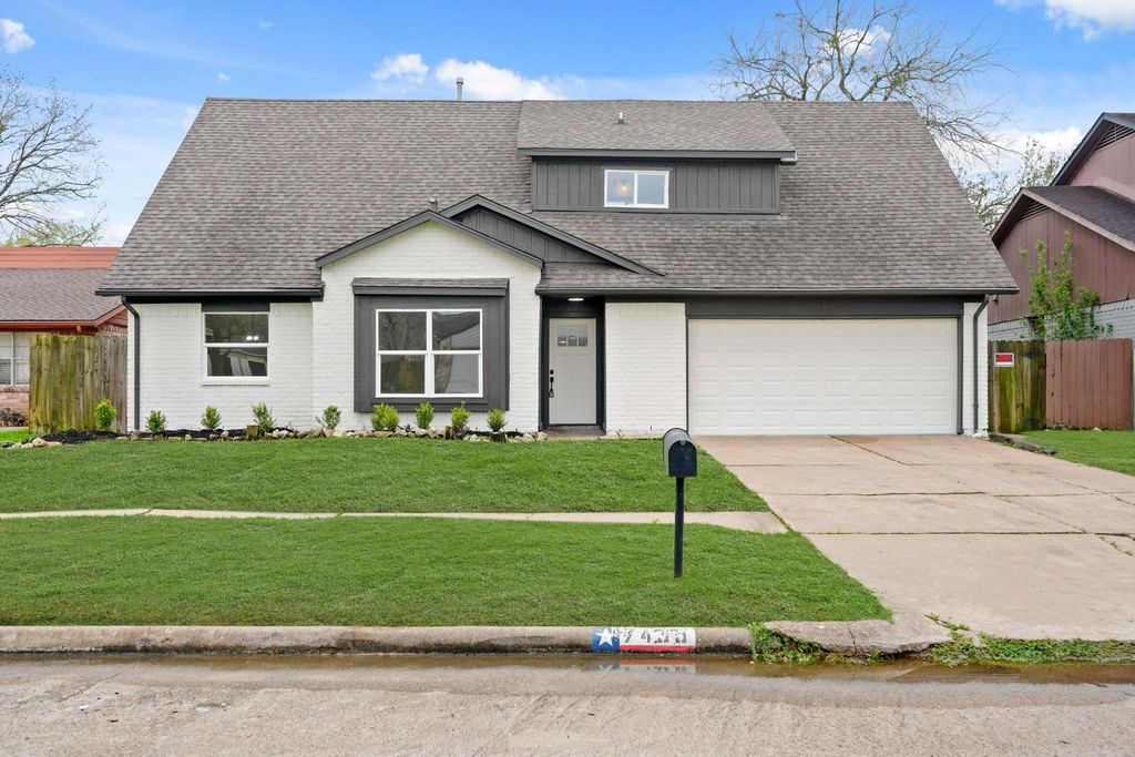 7435 Neal Ridge Drive, Houston, TX 77489