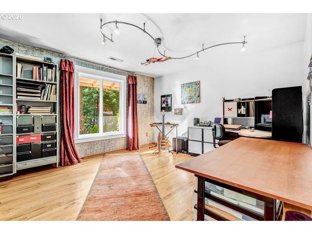 18978 Sw ARROWWOOD Ave, Lake Oswego, OR 97035