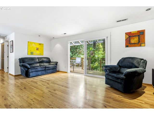 18978 Sw ARROWWOOD Ave, Lake Oswego, OR 97035