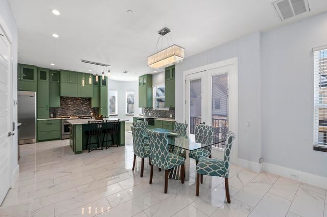 204 S Village Way, Lewisville, TX 75057