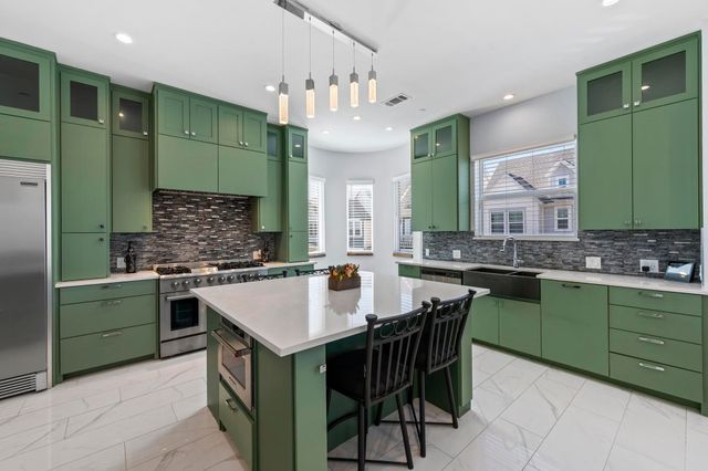 204 S Village Way, Lewisville, TX 75057