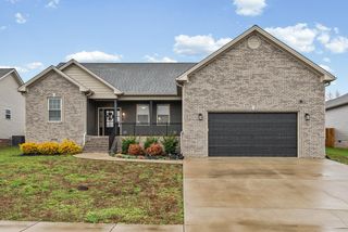 104 Lowell Way, Hopkinsville, KY 42240