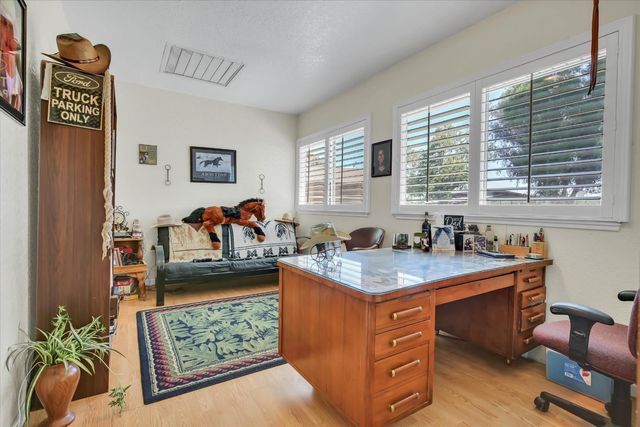 4611 Heather Hills Ln, Oakdale, CA 95361