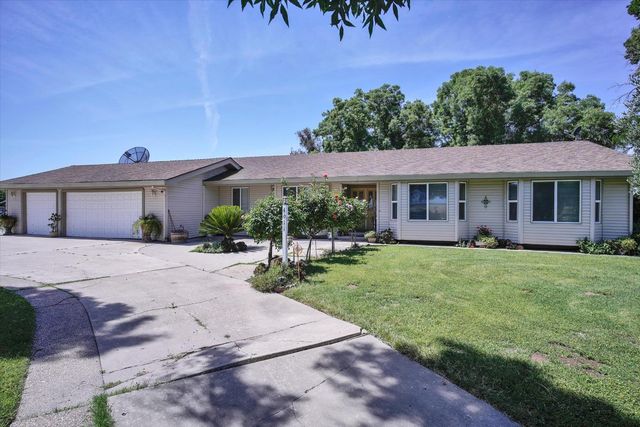 4611 Heather Hills Ln, Oakdale, CA 95361